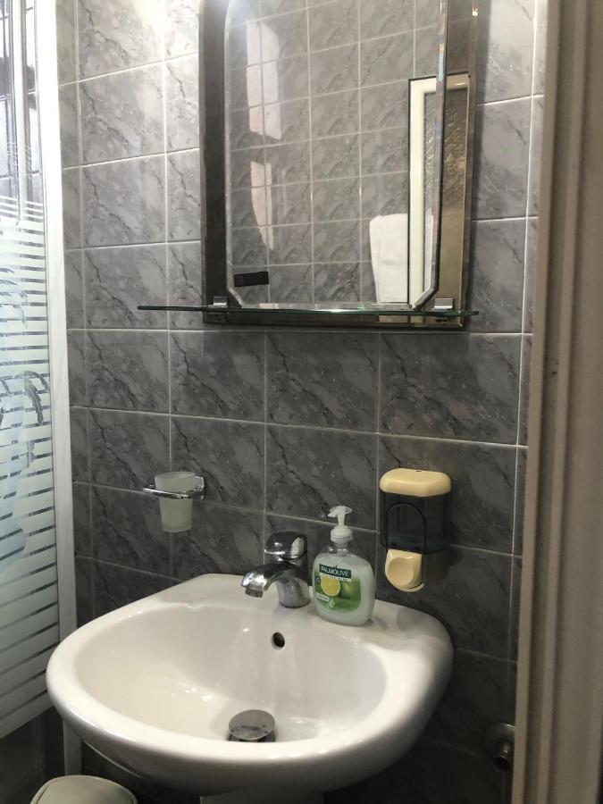 Hotel Pepeto Durrës Buitenkant foto