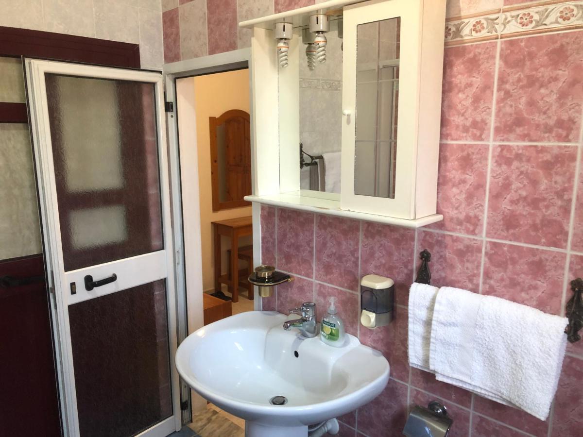 Hotel Pepeto Durrës Buitenkant foto