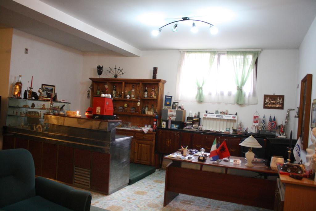 Hotel Pepeto Durrës Buitenkant foto